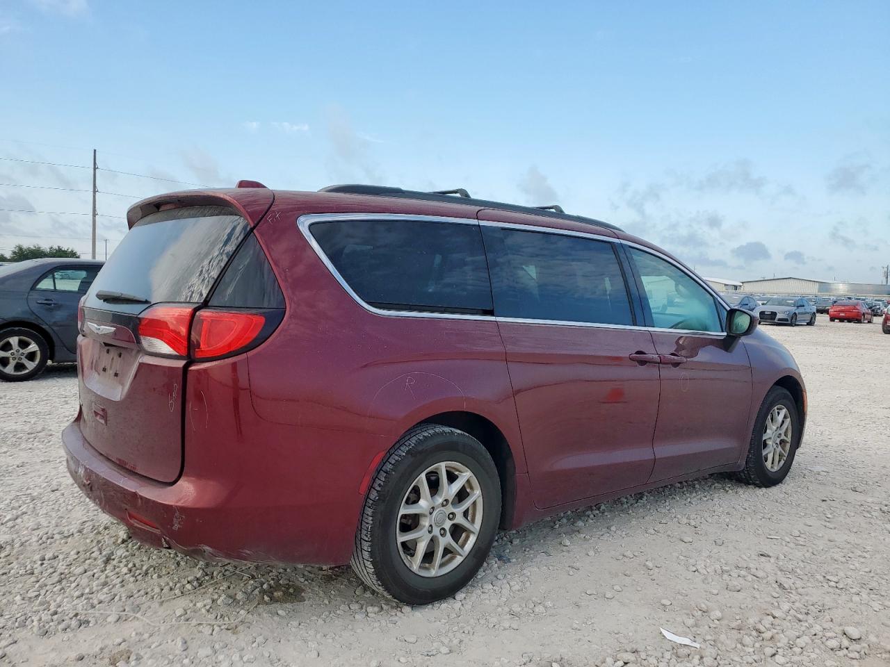 CHRYSLER VOYAGER LXI