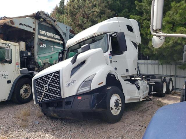 VOLVO VN VNL 2023 white  diesel 4V4NC9EH8PN330373 photo #3