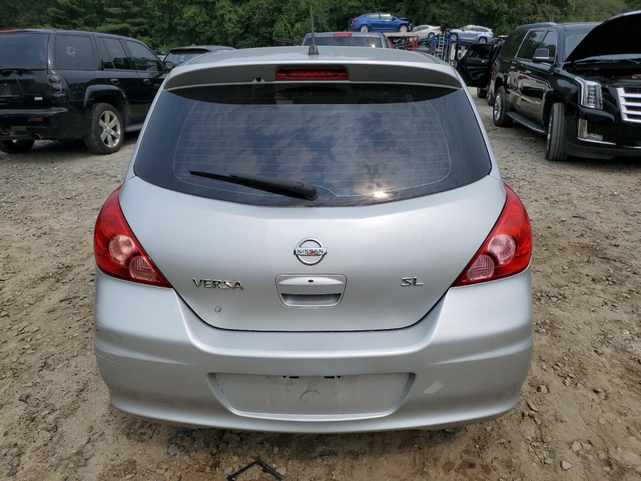 NISSAN VERSA S