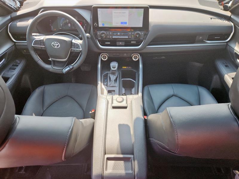 2025 TOYOTA GRAND HIGH 5TDAAAA54SS027400