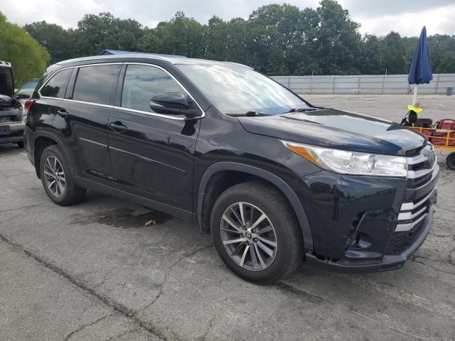 2019 TOYOTA HIGHLANDER 5TDJZRFH6KS579619