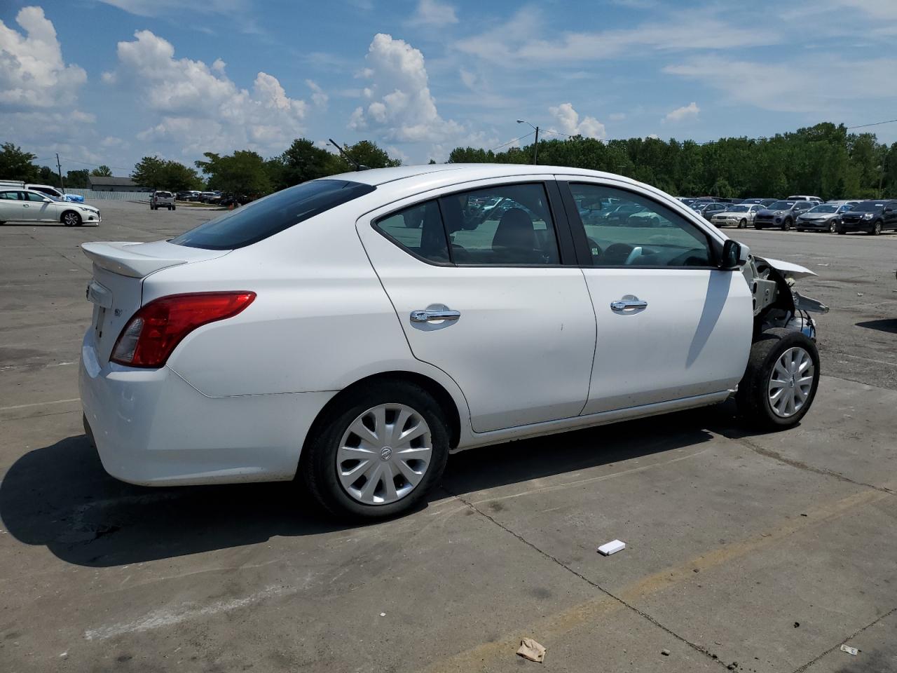 NISSAN VERSA S