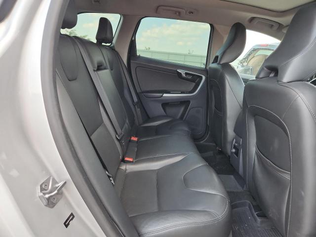 2015 VOLVO XC60 T5 PR YV4612RK4F2699862