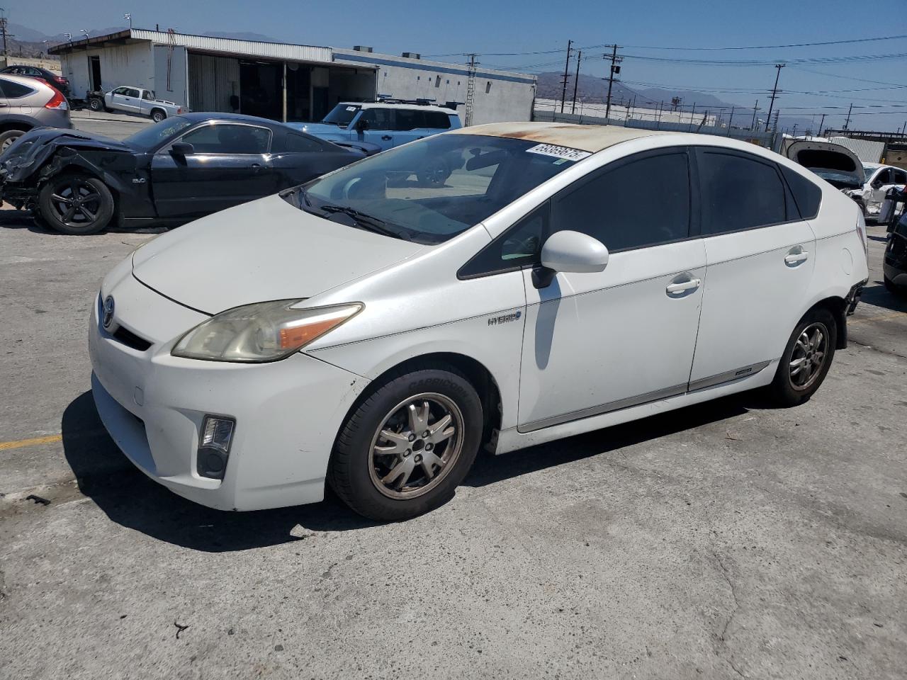 TOYOTA PRIUS