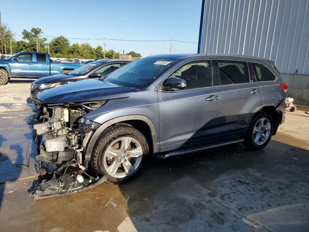 TOYOTA HIGHLANDER LIMITED