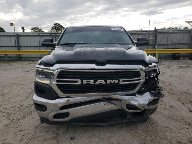 2019 RAM 1500 BIG H 1C6RREBT1KN568353