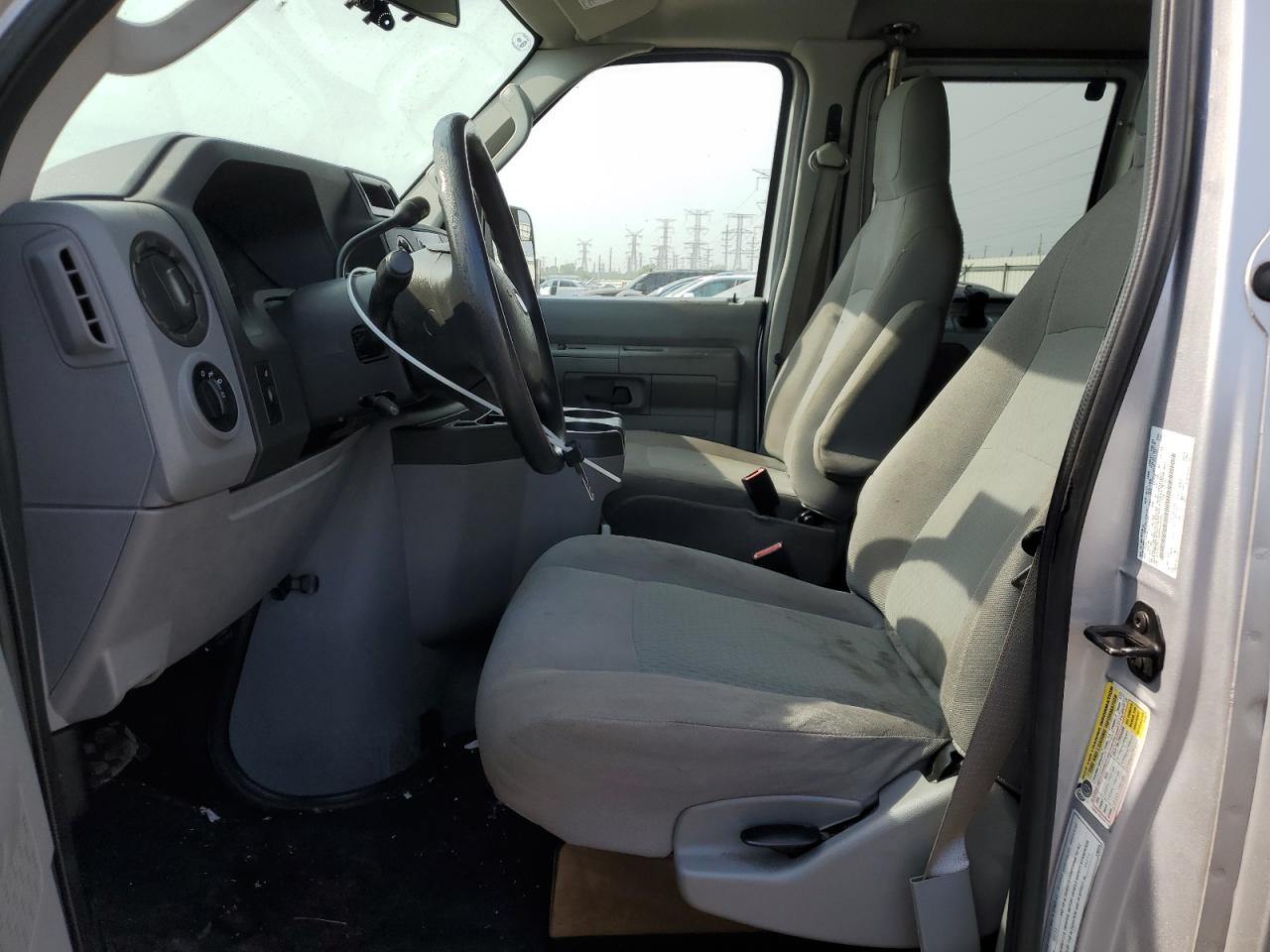 FORD ECONOLINE E350 SUPER DUTY VAN