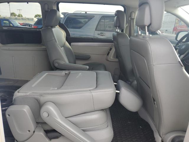2011 VOLKSWAGEN ROUTAN SEL - 2V4RW5DG2BR669962