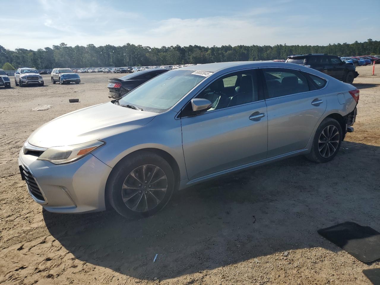 TOYOTA AVALON XLE