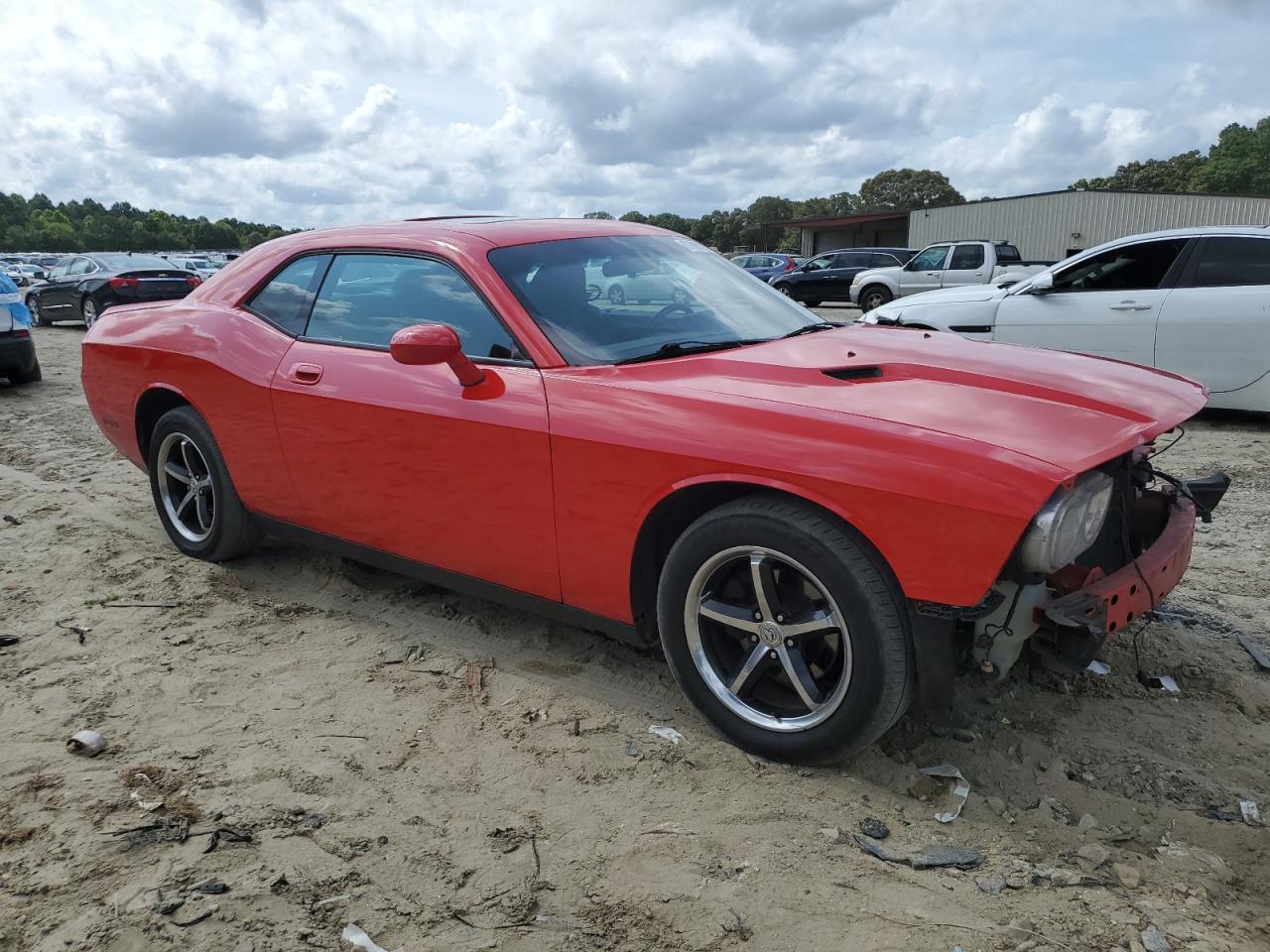 DODGE CHALLENGER SE