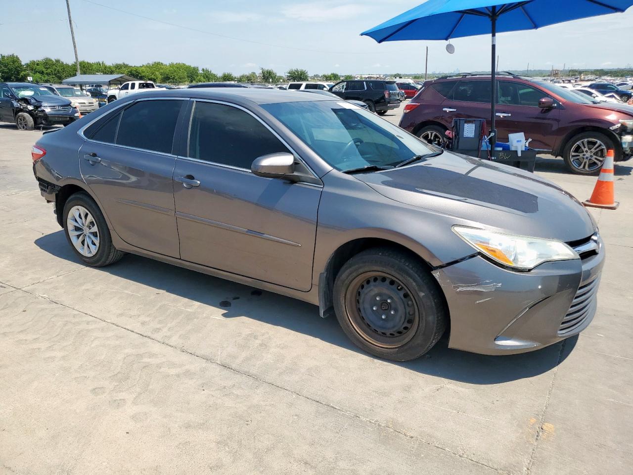 TOYOTA CAMRY LE