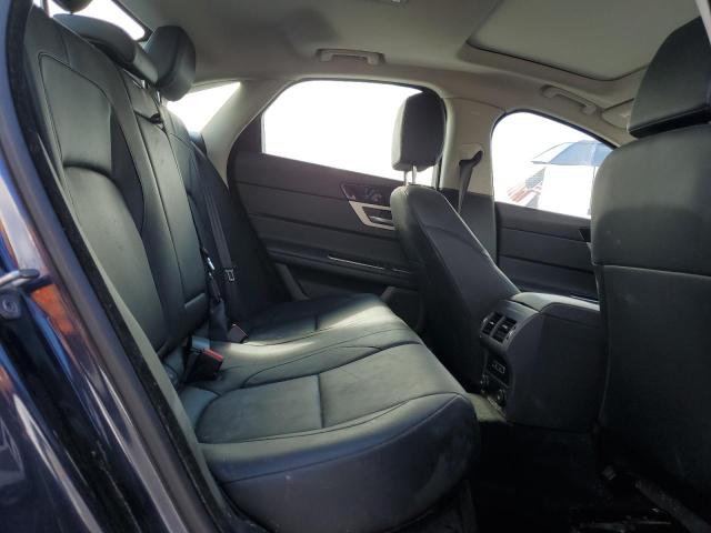 2017 JAGUAR XF PREMIUM SAJBJ4BV8HCY39220