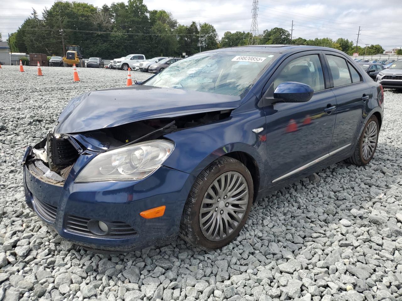 SUZUKI KIZASHI SLS