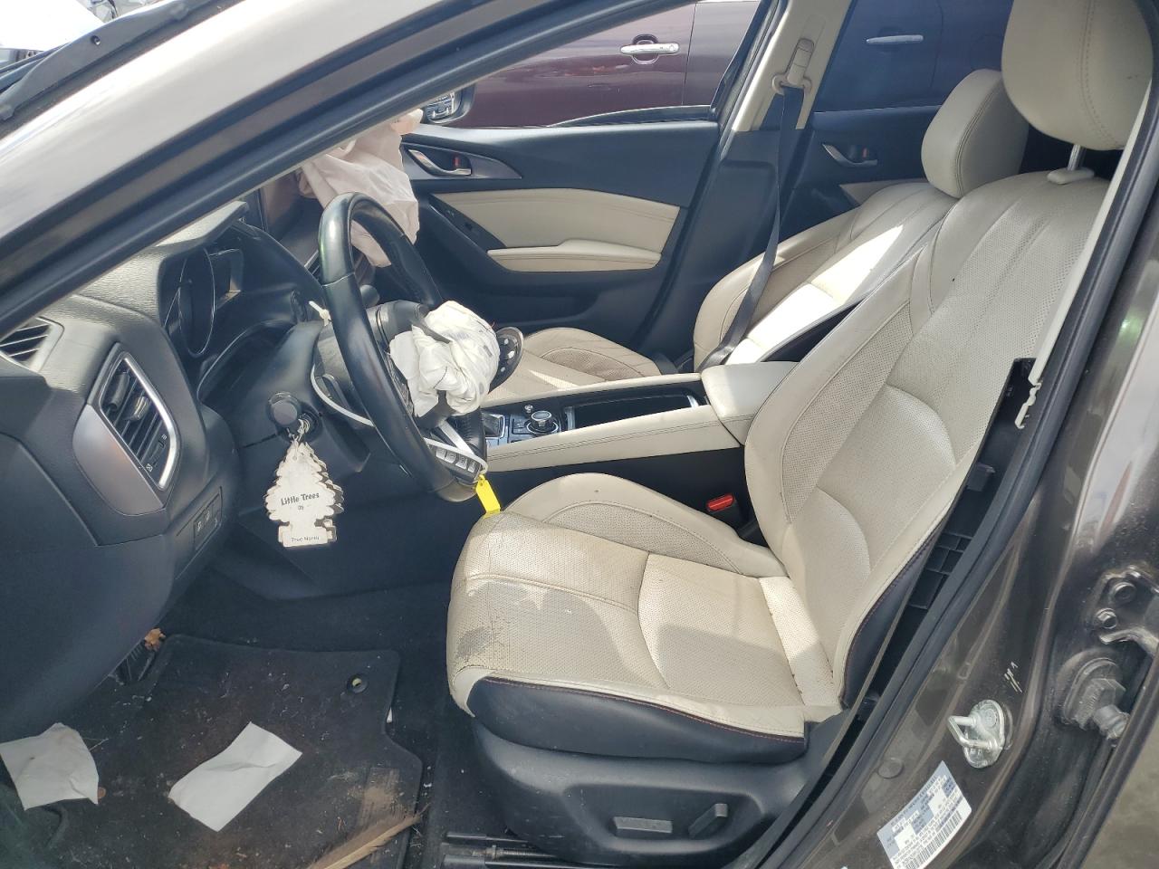 MAZDA 3 GRAND TOURING