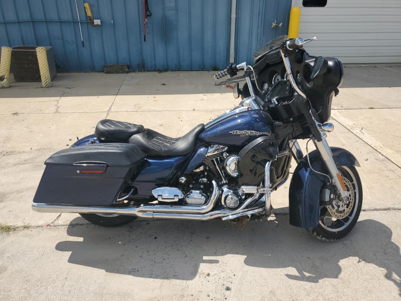 Lot #3270924414 2012 HARLEY-DAVIDSON FLHX STREET GLIDE