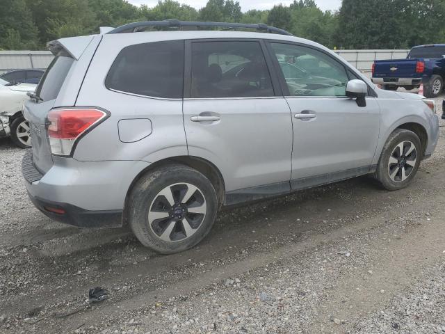 2017 SUBARU FORESTER 2 JF2SJAJC2HH423679