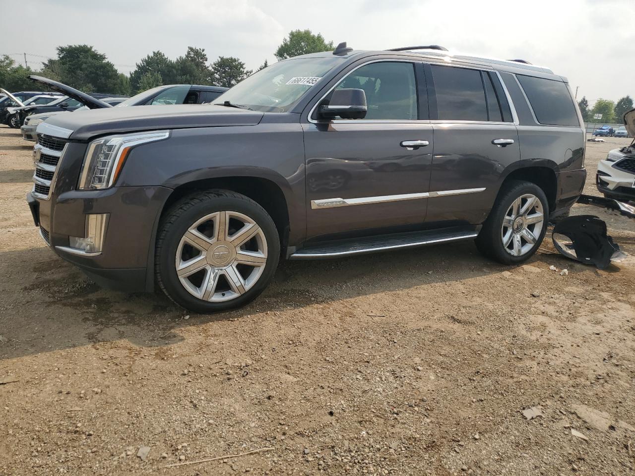 CADILLAC ESCALADE LUXURY