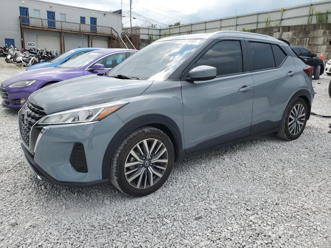 NISSAN KICKS SV