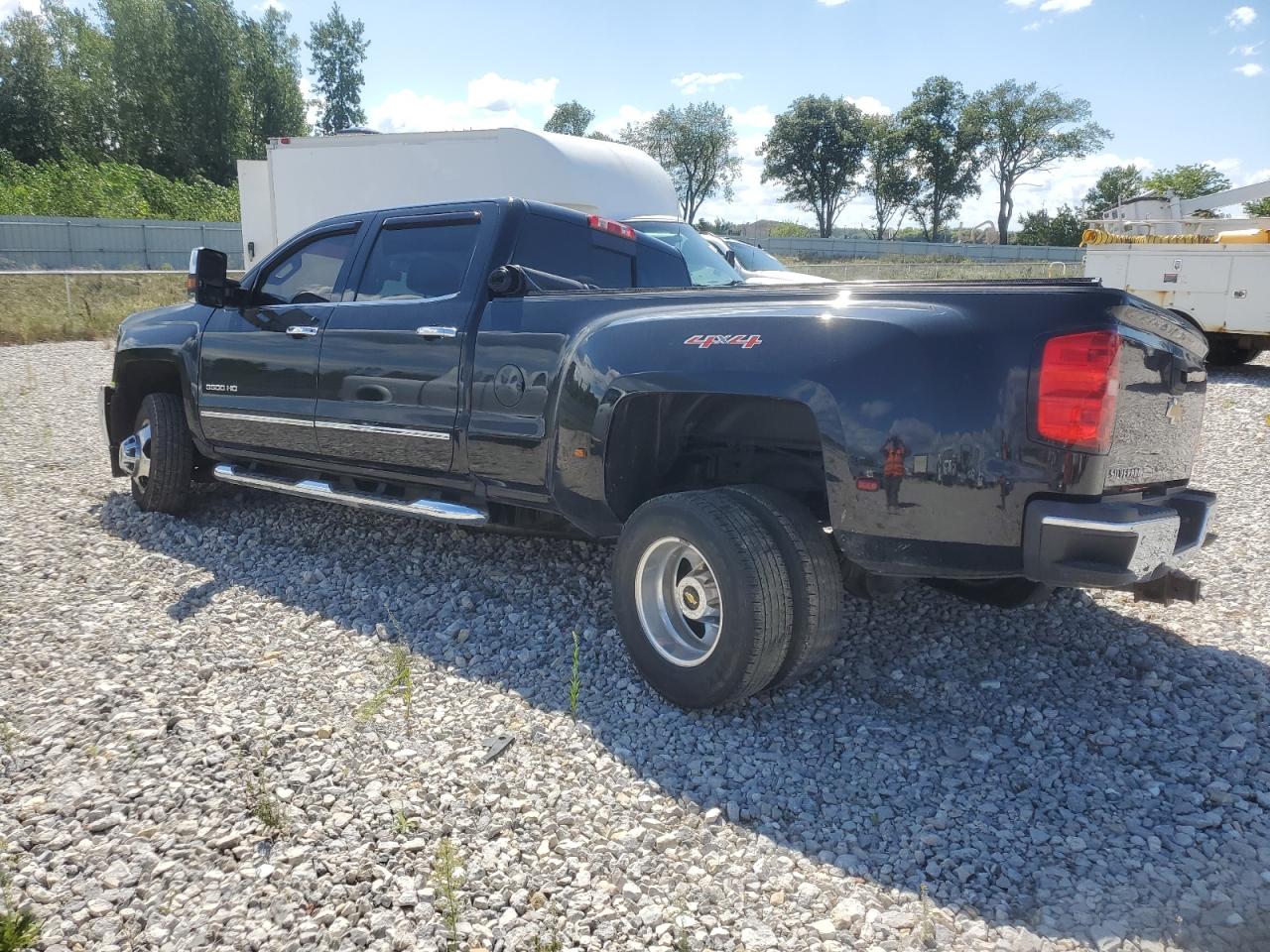 CHEVROLET SILVERADO K3500 LTZ