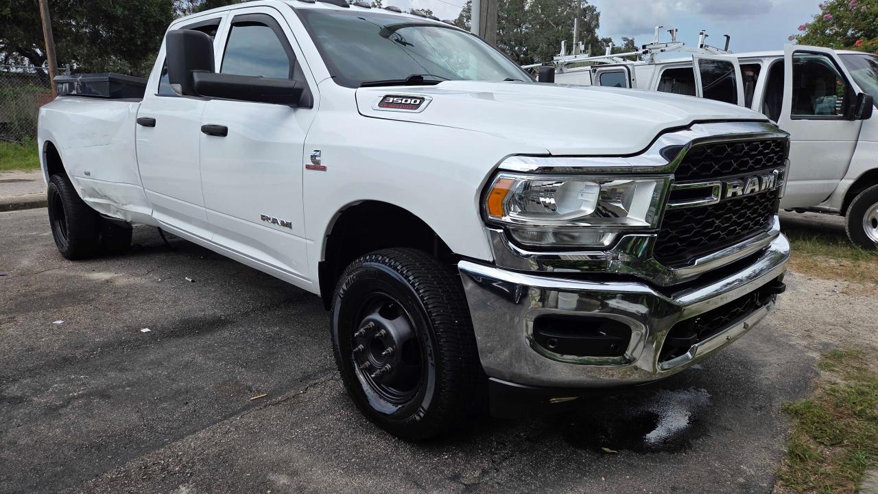 RAM 3500 TRADESMAN