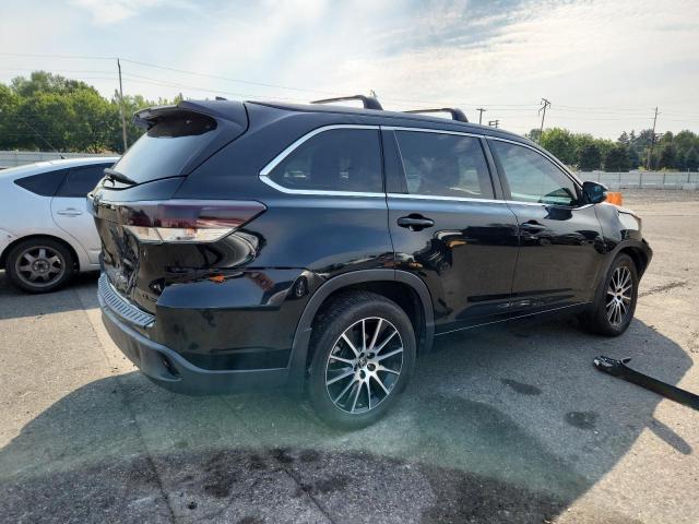 2017 TOYOTA HIGHLANDER SE 5TDJZRFH3HS361064