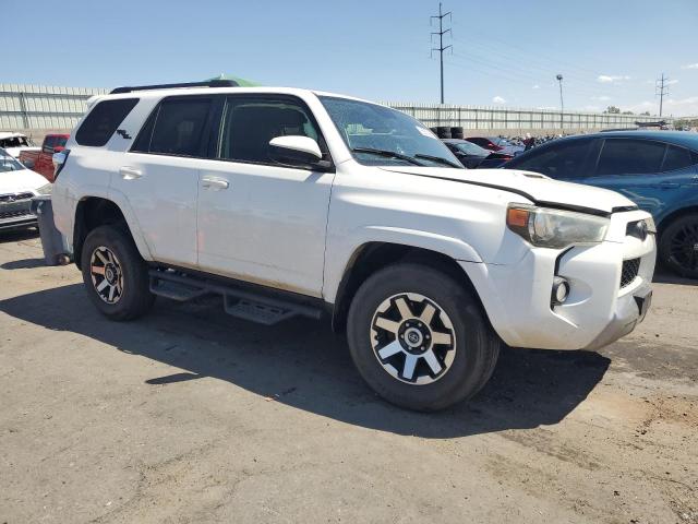 2019 TOYOTA 4RUNNER SR JTEBU5JR2K5683442