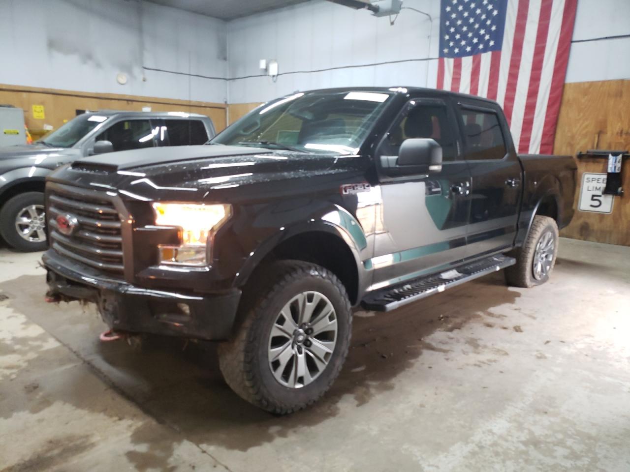 FORD F-150 SUPERCREW