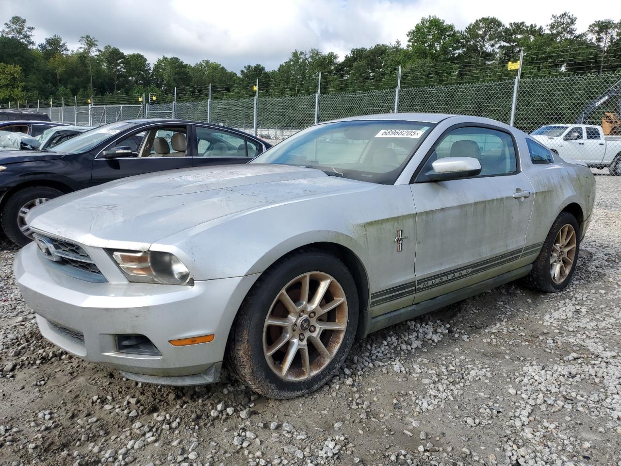 FORD MUSTANG