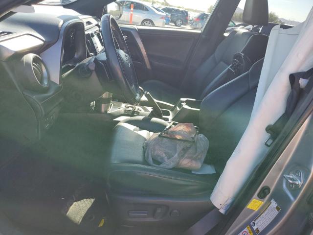 2018 TOYOTA RAV4 SE JTMNFREV9JD122962