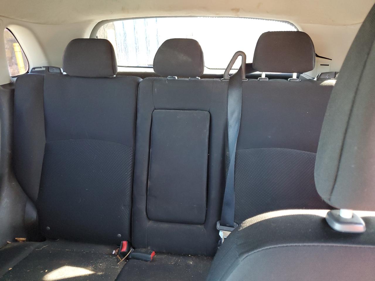 MITSUBISHI OUTLANDER SE