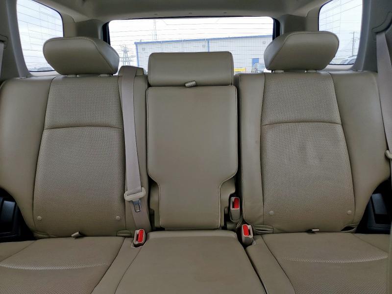 2018 TOYOTA 4RUNNER SR JTEZU5JR3J5188325