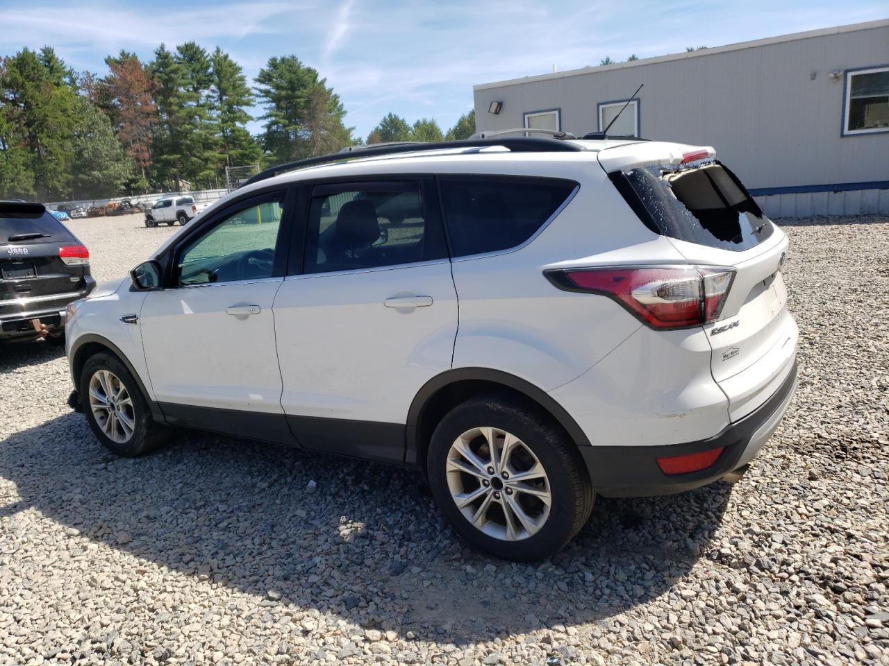 FORD ESCAPE SE