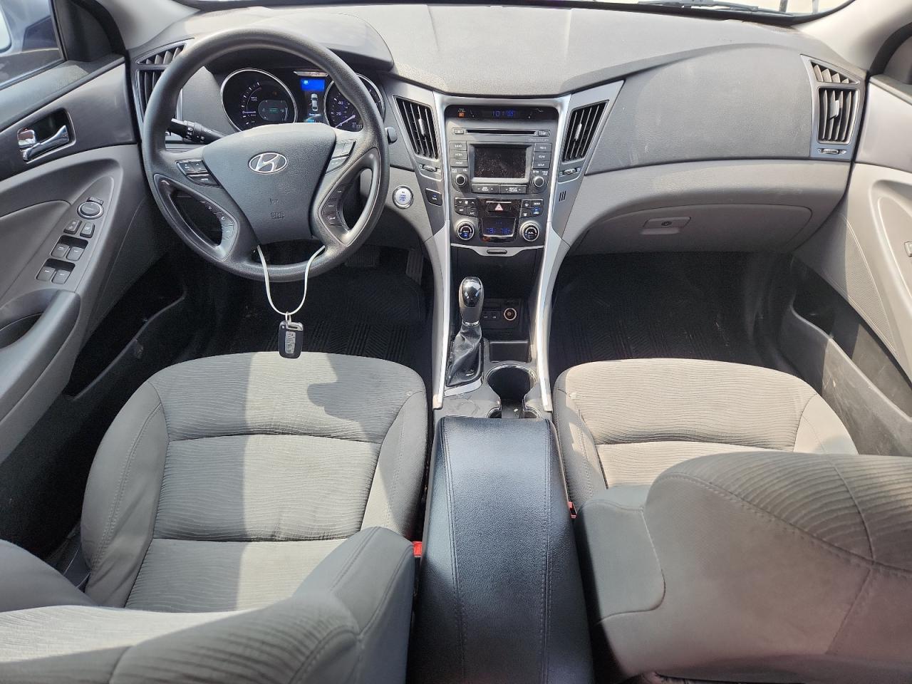 HYUNDAI SONATA HYBRID