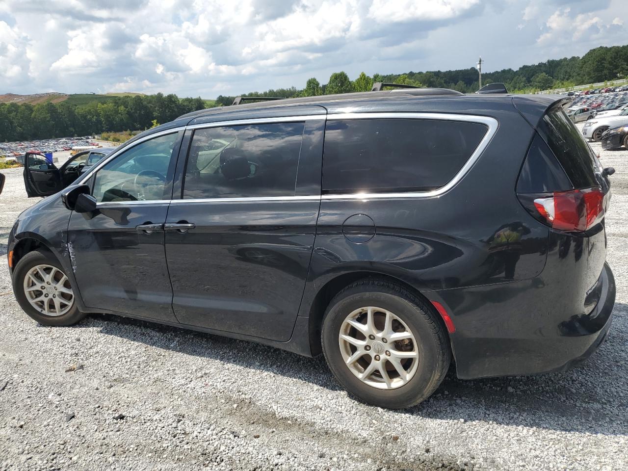 CHRYSLER VOYAGER LXI