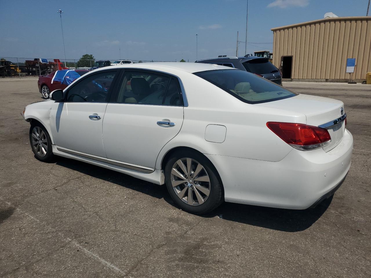 TOYOTA AVALON BASE