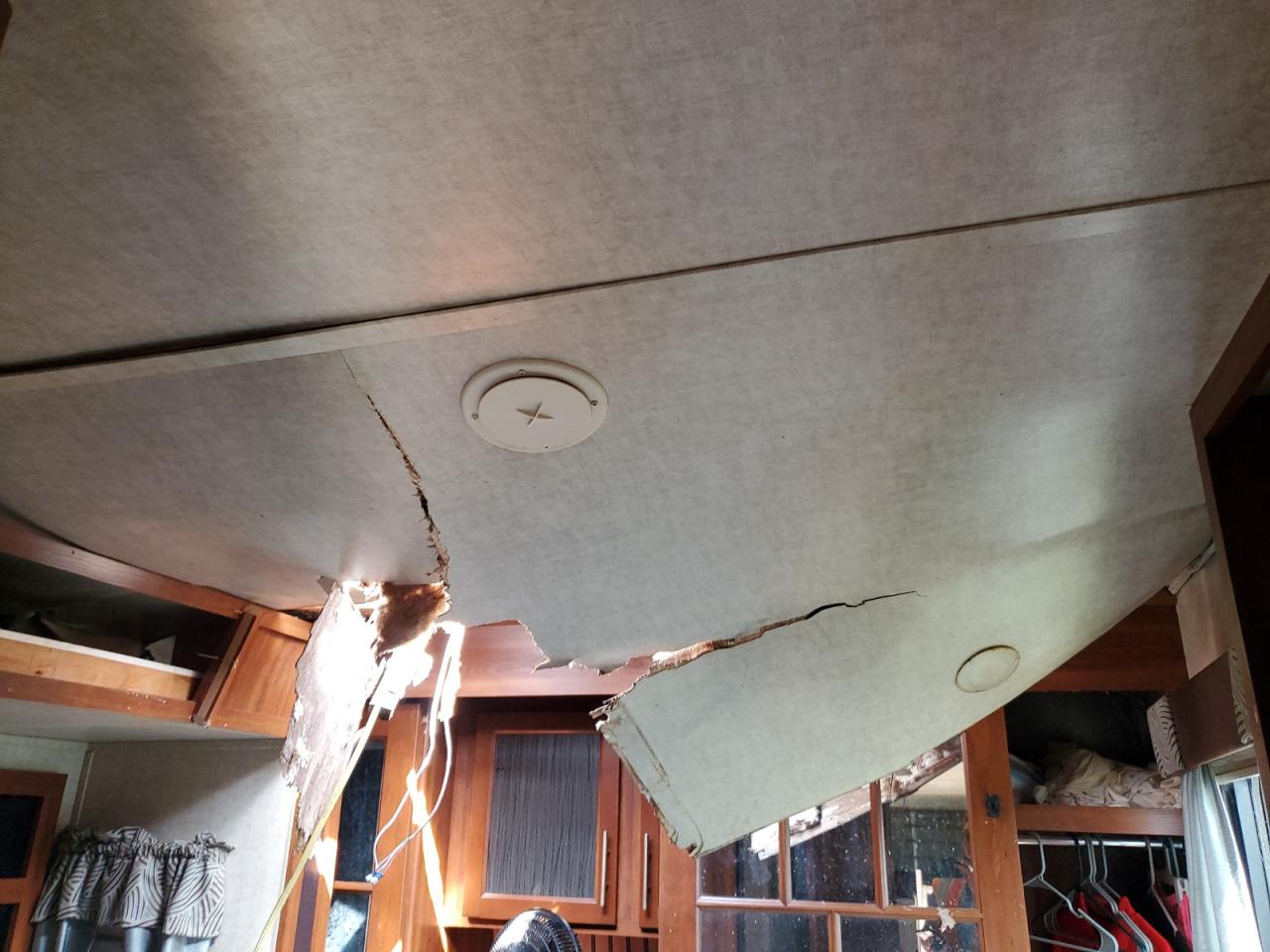 Lot #3266057369 2013 KEYSTONE FUZION