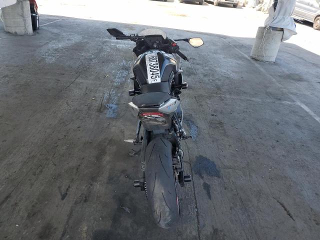 2024 SUZUKI GSX800 F - JS1EM13B7R7103797