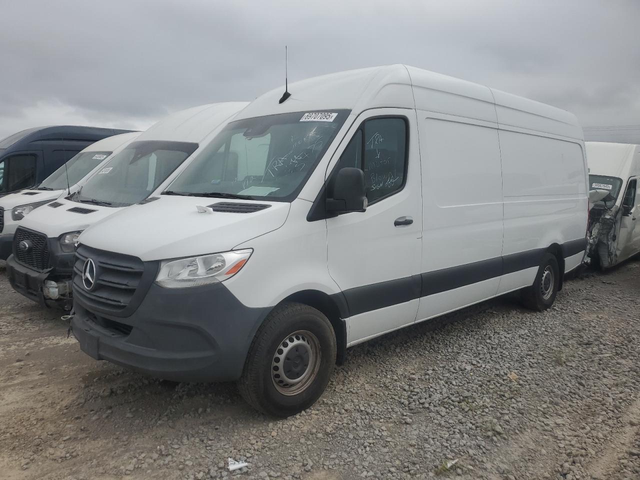 MERCEDES-BENZ SPRINTER 2500