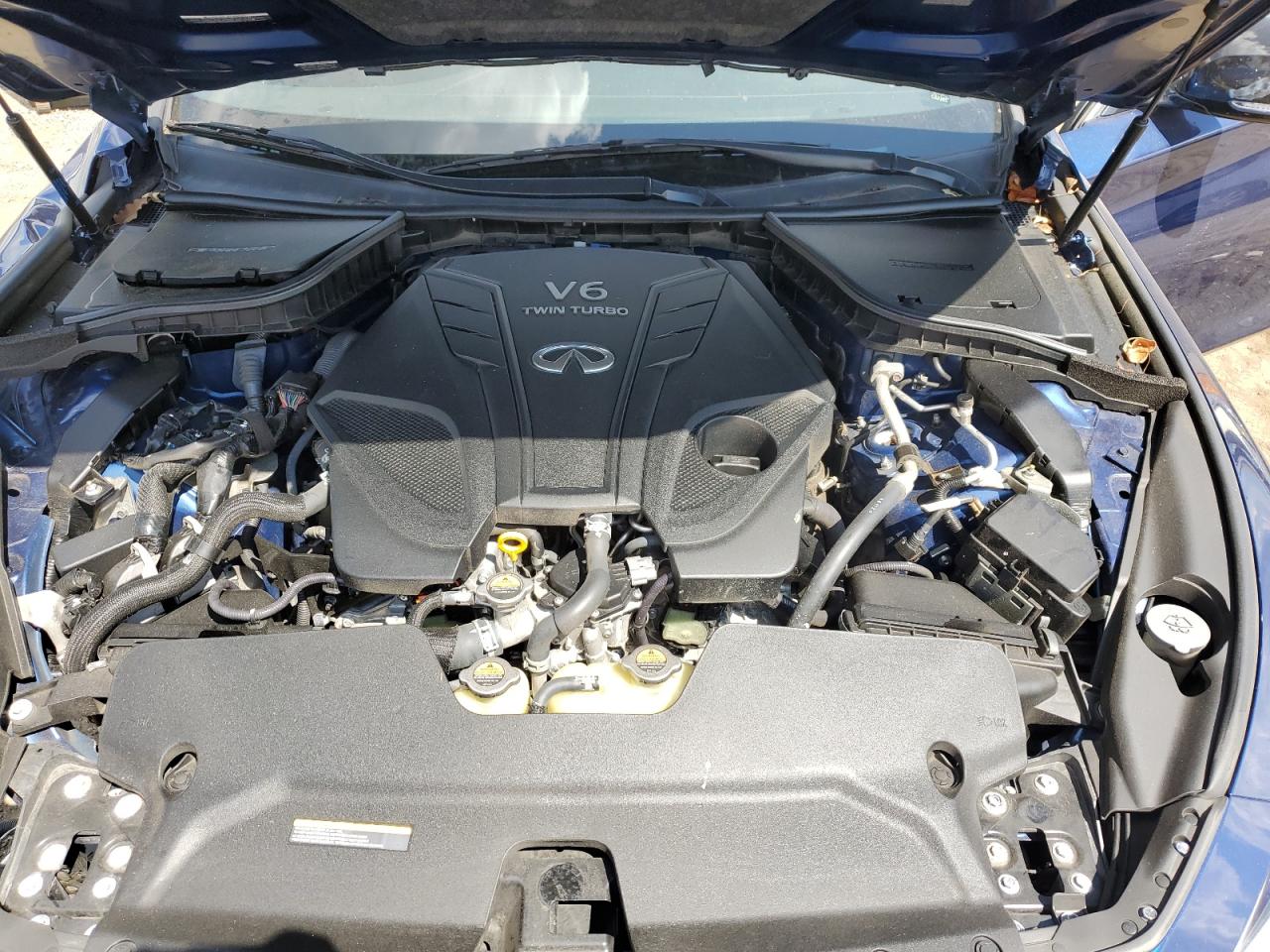 INFINITI Q50 RED SPORT 400