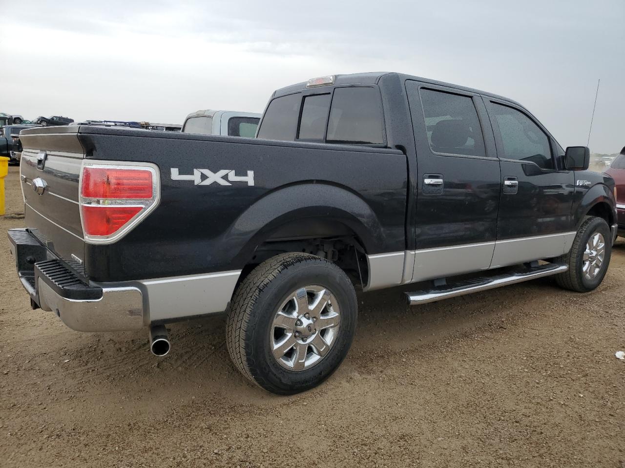 FORD F-150 SUPERCREW