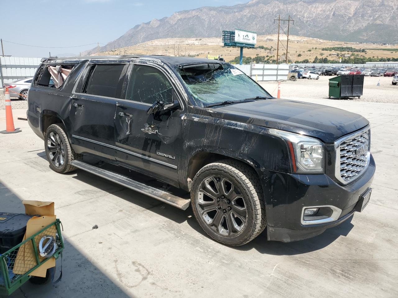GMC YUKON DENALI