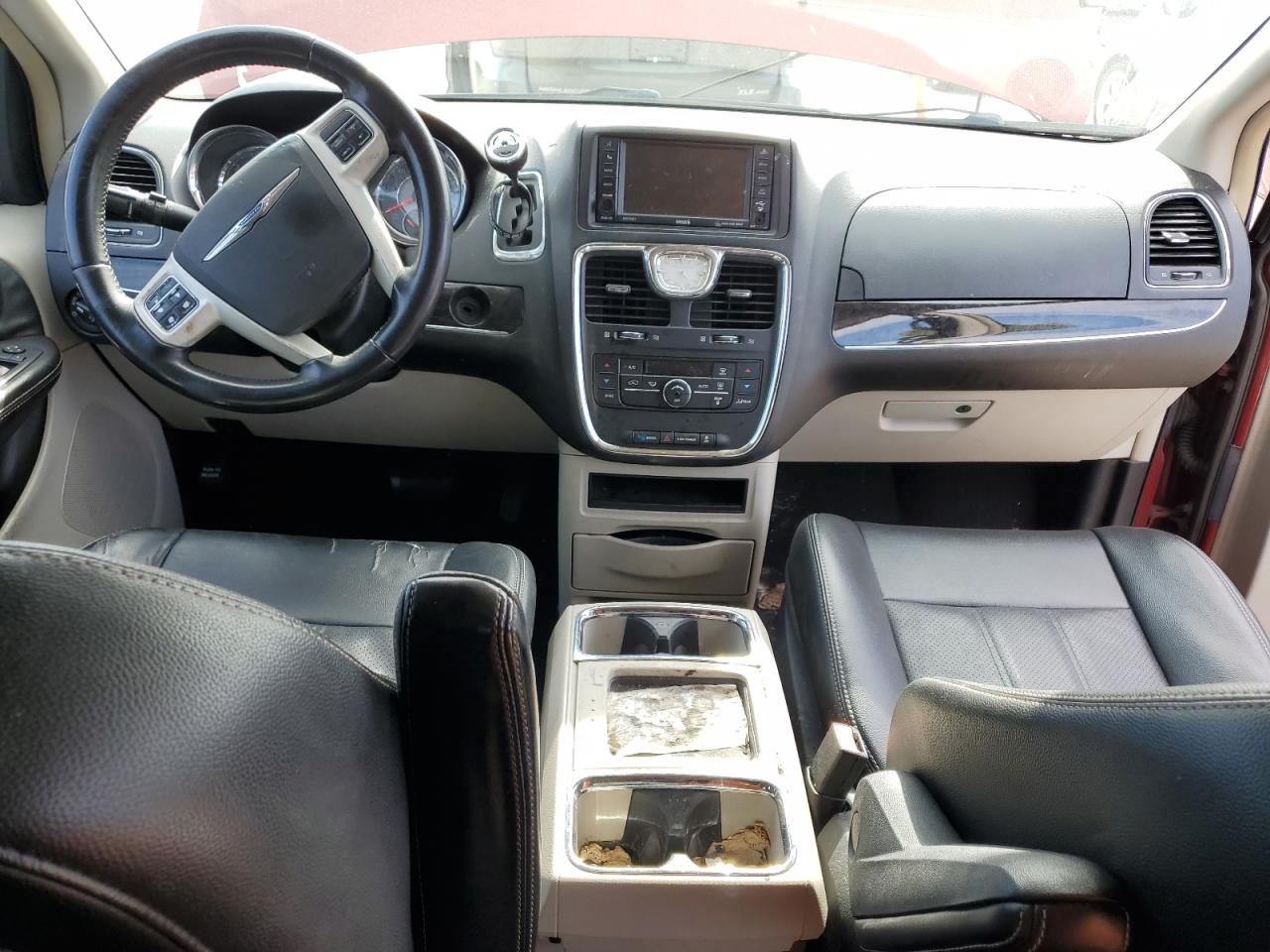 CHRYSLER TOWN & COUNTRY TOURING L