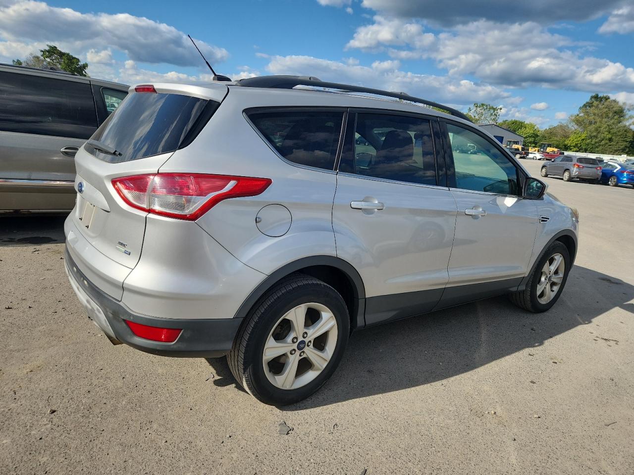 FORD ESCAPE SE
