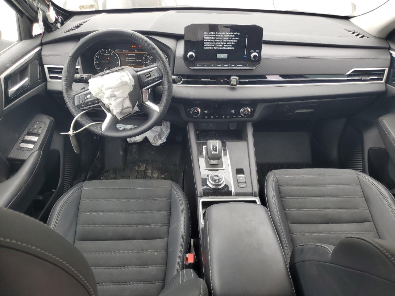 MITSUBISHI OUTLANDER SE