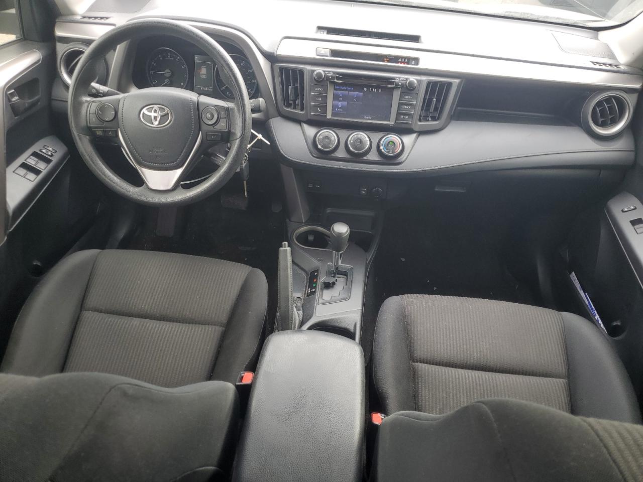 TOYOTA RAV4 LE