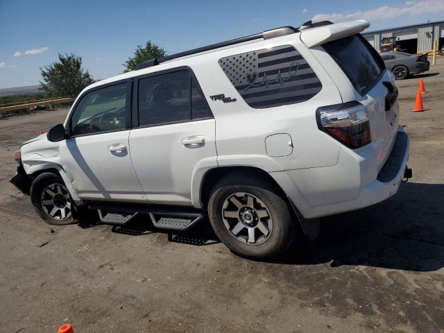 2019 TOYOTA 4RUNNER SR JTEBU5JR2K5683442