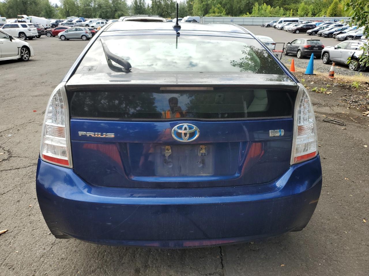TOYOTA PRIUS