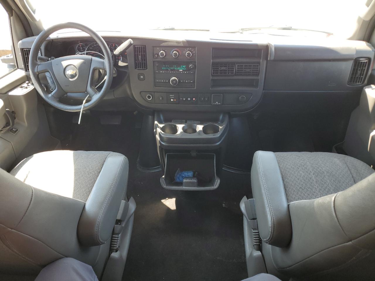 CHEVROLET EXPRESS LT