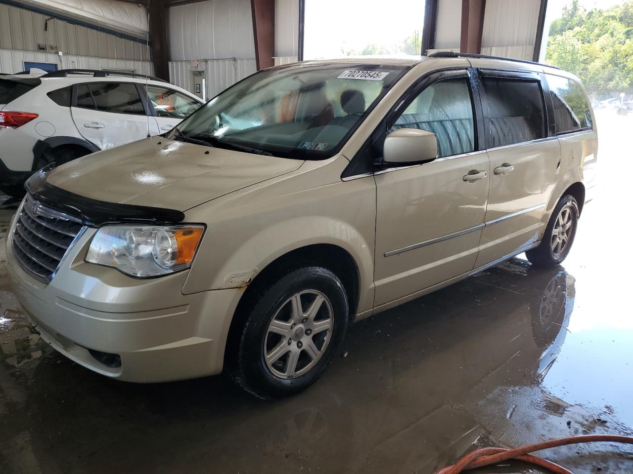 CHRYSLER TOWN & COUNTRY TOURING
