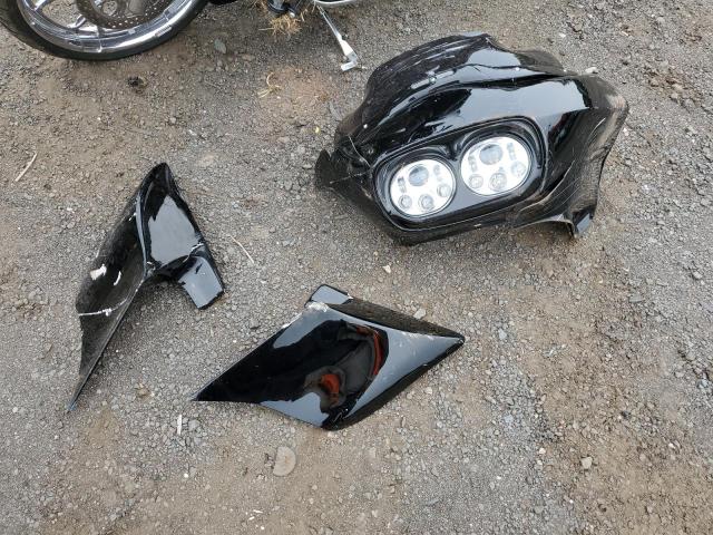 2011 HARLEY-DAVIDSON FLTRX 1HD1KHM18BB647896